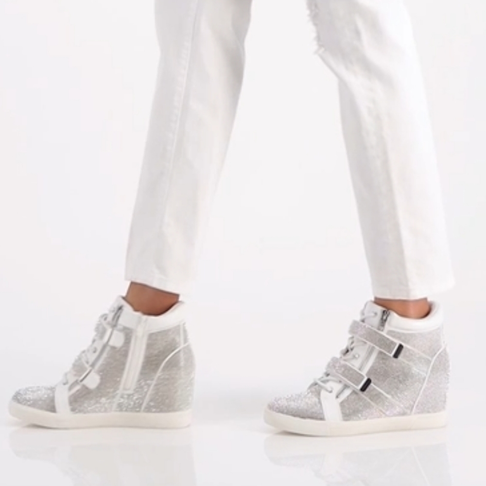 Bling wedge sneaker